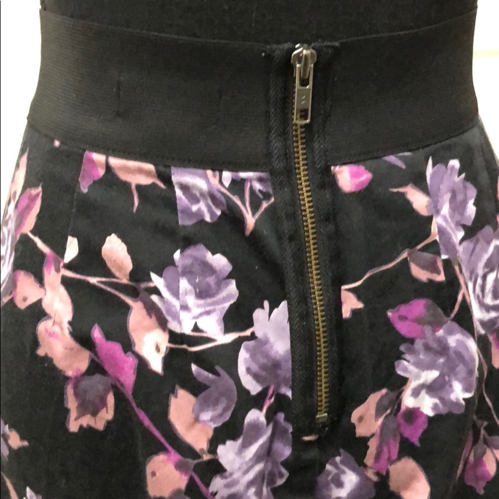 Rose Purple Lace Skirt - Elle - Picture 6 of 8